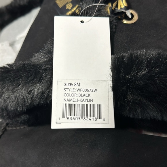 Juicy Couture women’s black boots size 8 - Picture 5 of 8